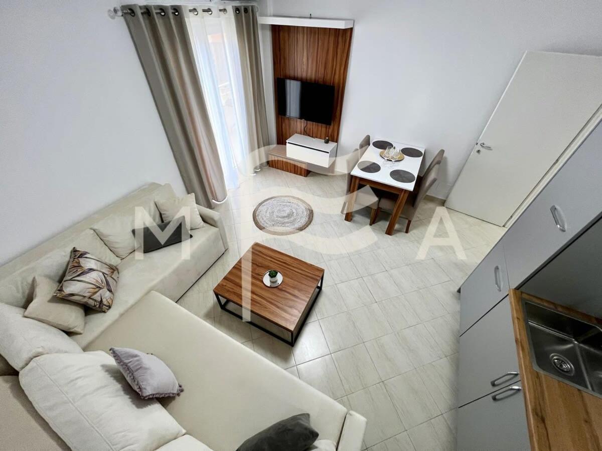 Ultimate Luxury Deluxe 734 *